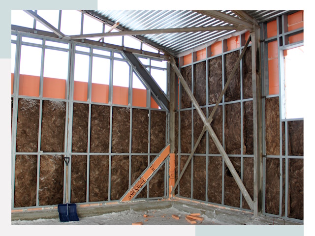 Утепленные ангары в Гае